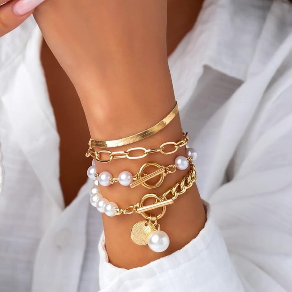 New 4 piece bracelet set